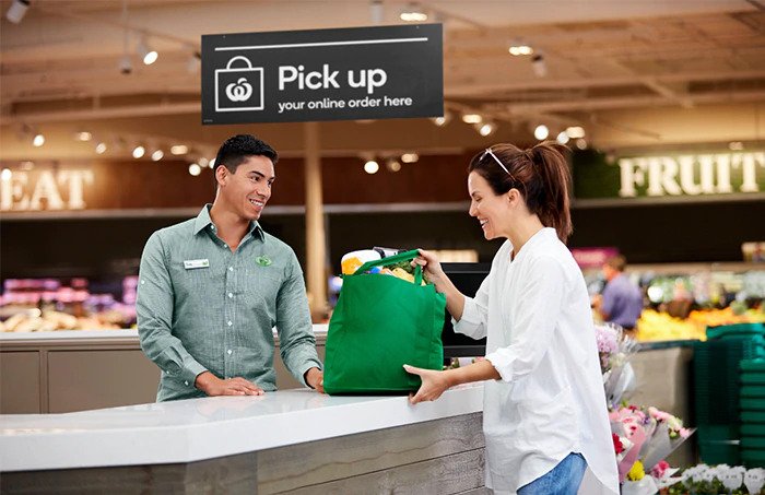 The staff knows customer preferences through the membership system, and introduces customers to their preferred products; strengthens communication between people and brings customers a better shopping experience